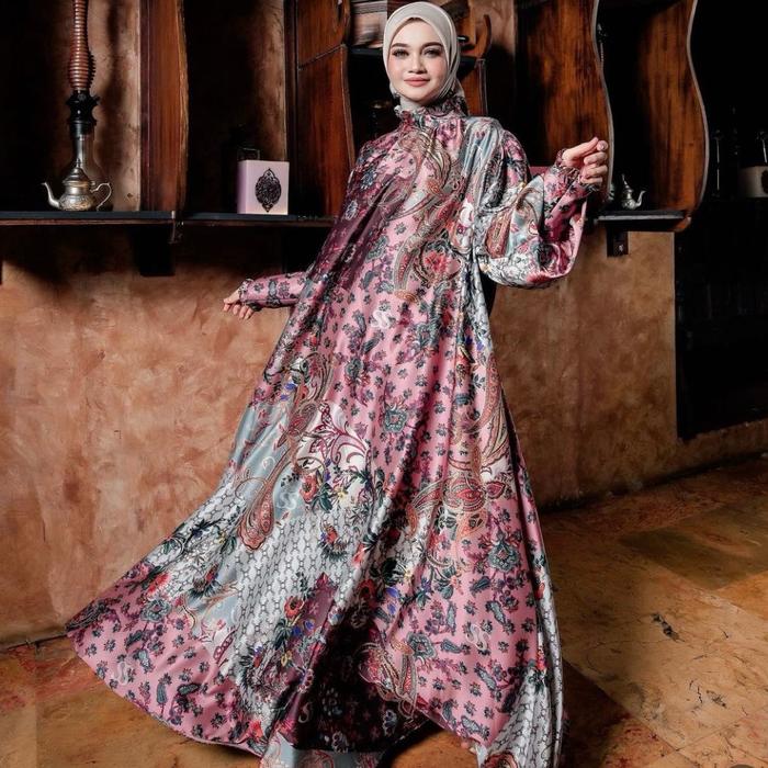 Shellasaukia Gamis Sutra Silk Dingin ORI Set Hijab