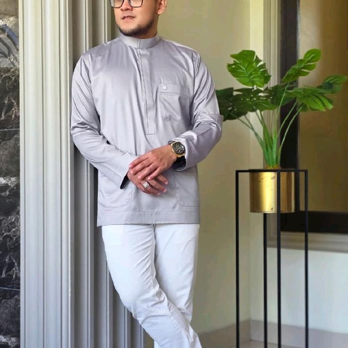 Baju Koko Abi Zidna Busana Muslim Semi Gamis Bordir Motif Terbaru dengan tiga kantong di depan
