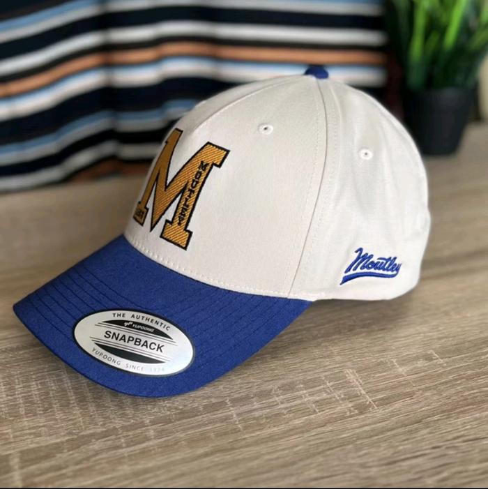 Topi Moutley Original Terbaru Yupoong Authentic SnapBack