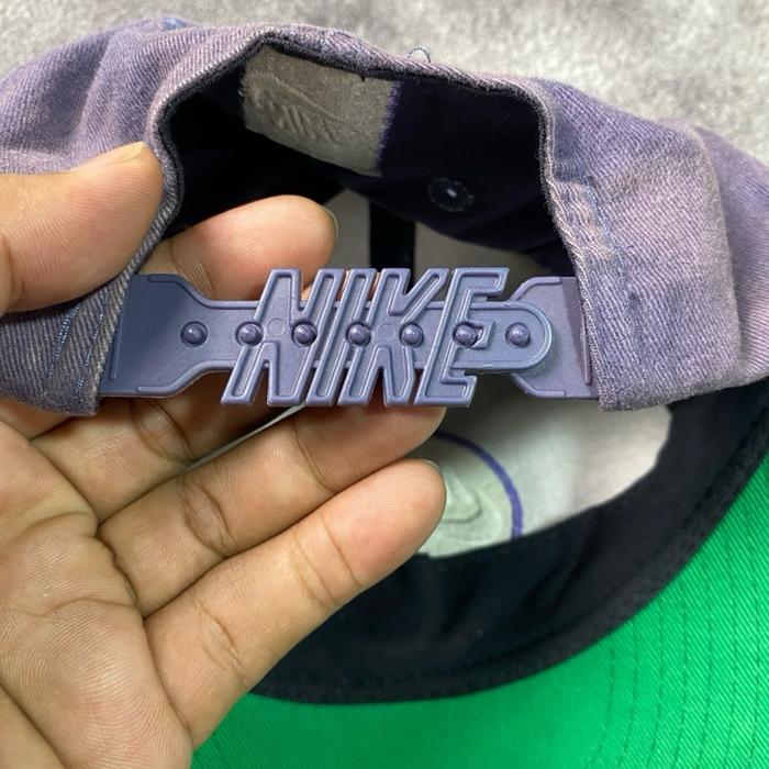 Topi Caps Nike Vintage Strap Logo