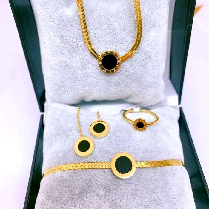 Set Perhiasan Titanium Lengkap Termewah Model Bola Hitam Elegan Emas Kulit kalung 1 anting xuping ti