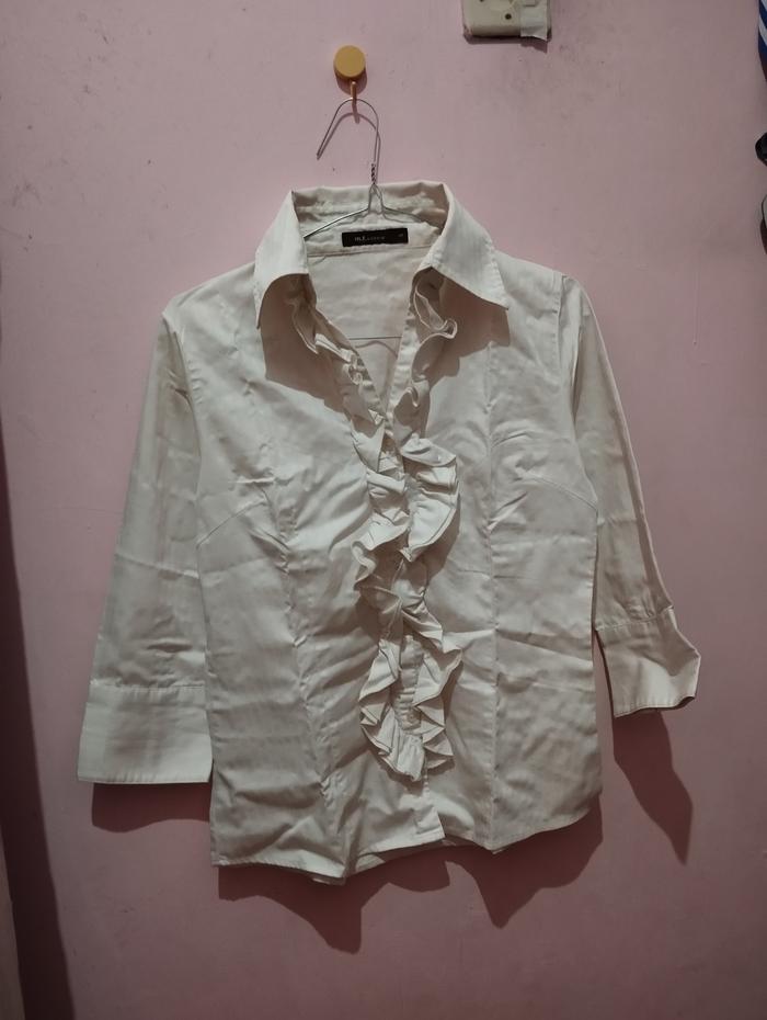 m.f.editorial - Pre Loved Kemeja Putih - Ukuran S