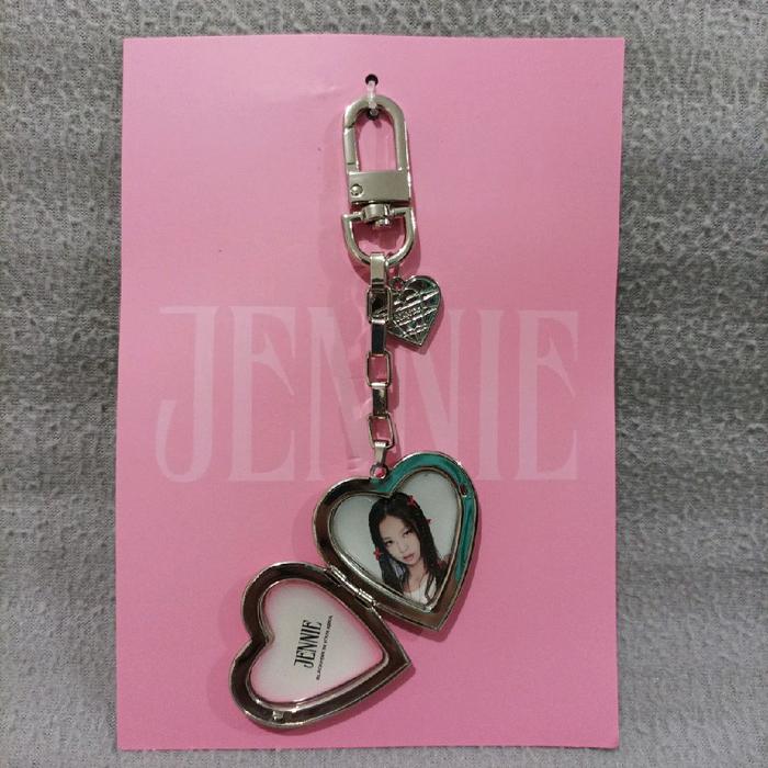 Official blackpink born pink world tour photo keyring & photocard - Jennie