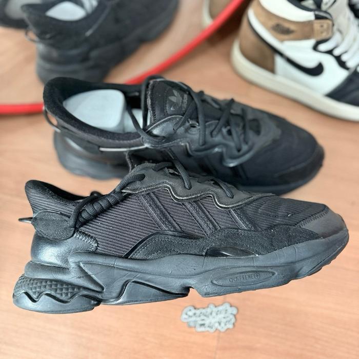 Adidas ozweego triple black original size 44 - sneakers second market