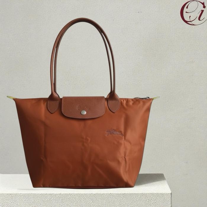 LC Cognac medium long handle