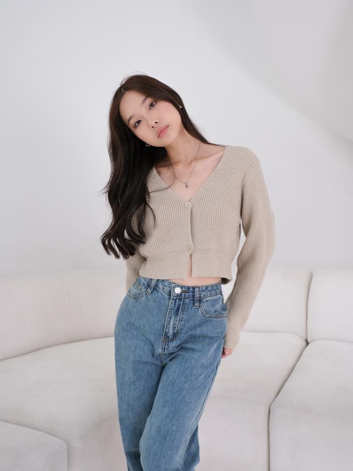 [CNY Collection] Mu Fen Two Button Crop Cardigan / Outer Knit / Cheongsam Blouse / CNY Top / Atasan 