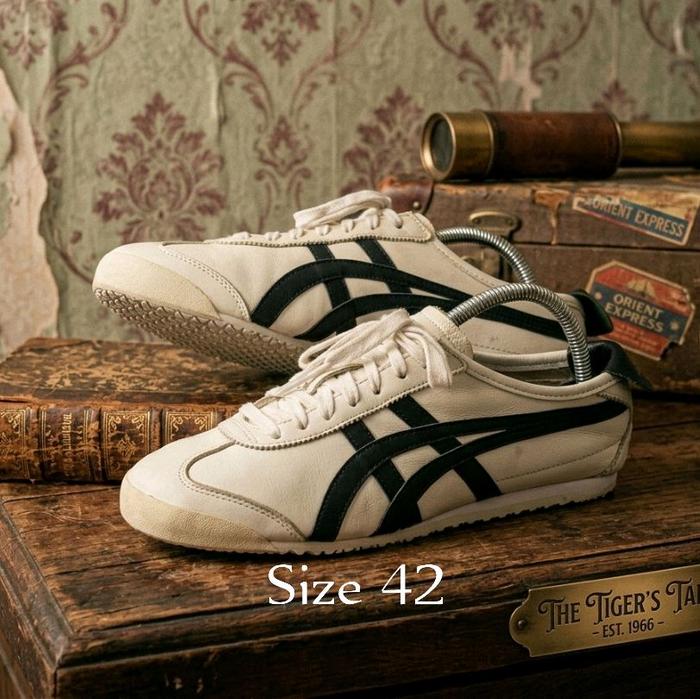 Second Onit Sepatu Kulit Sneakers Classic Size 42 - Made in Indonesia