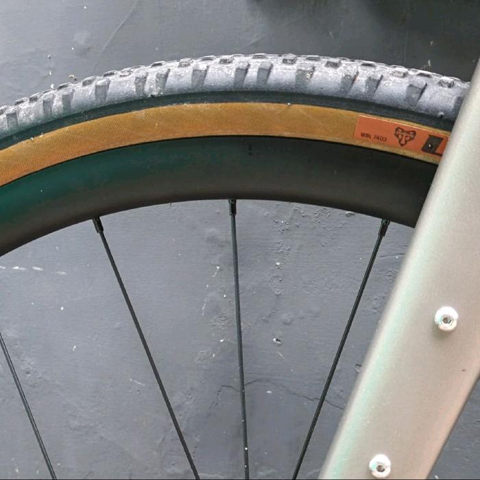 Ban Sepeda gravel WTB 700x42c