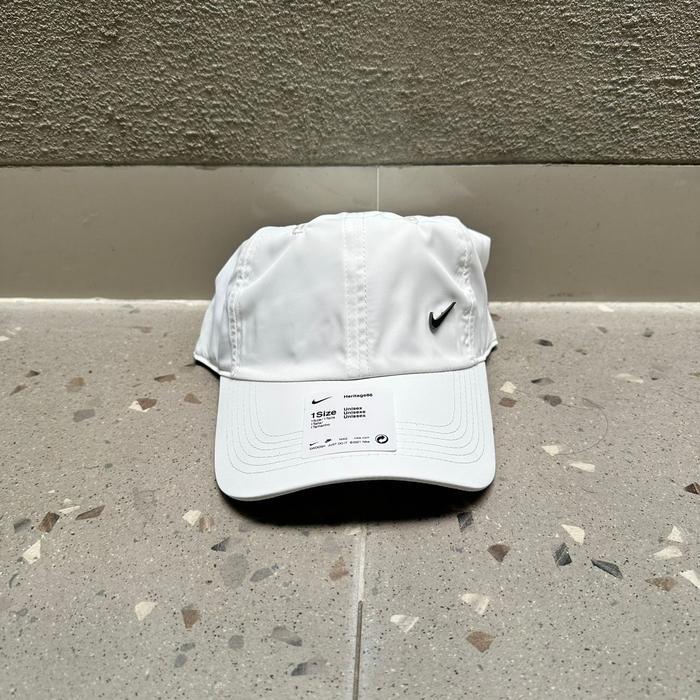 KyyStore421- Topi Nike Metal Plat Logo Original White Caps