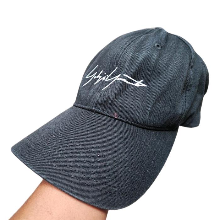 Topi Yohji Yamamoto Logo Bordir Depan Belakang
