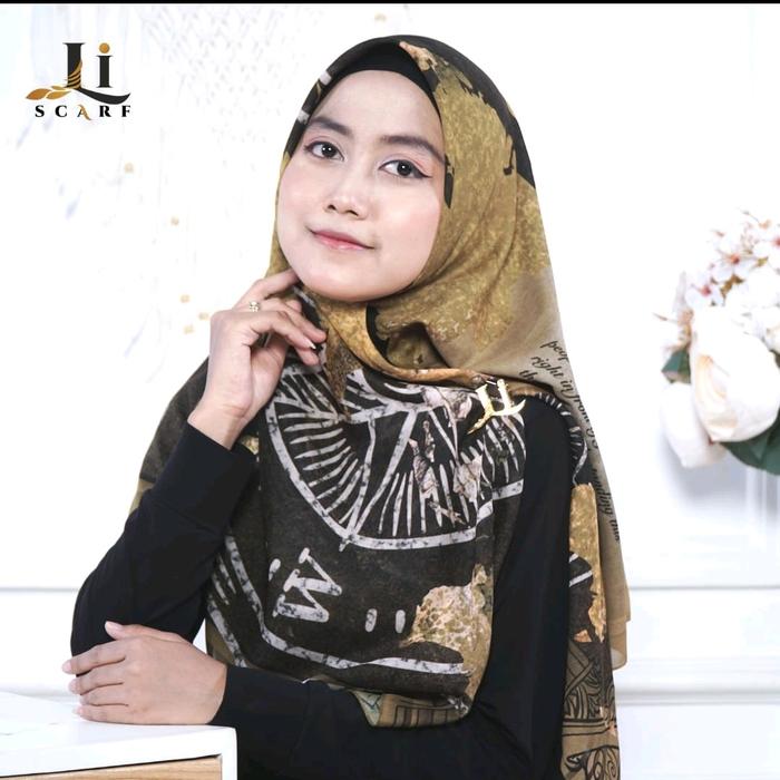 Jilbab world map scarf by Li Scarf