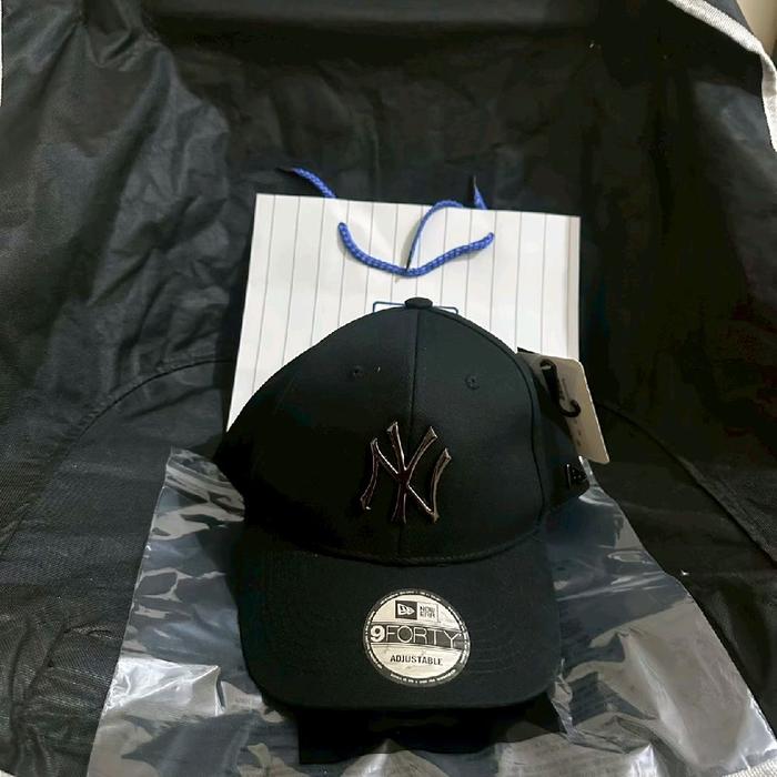 Topi Baseball MLB Caps New Era Hat Logo NY Metal Hitam Silver Topi Baseball New Era Logo New York Pl