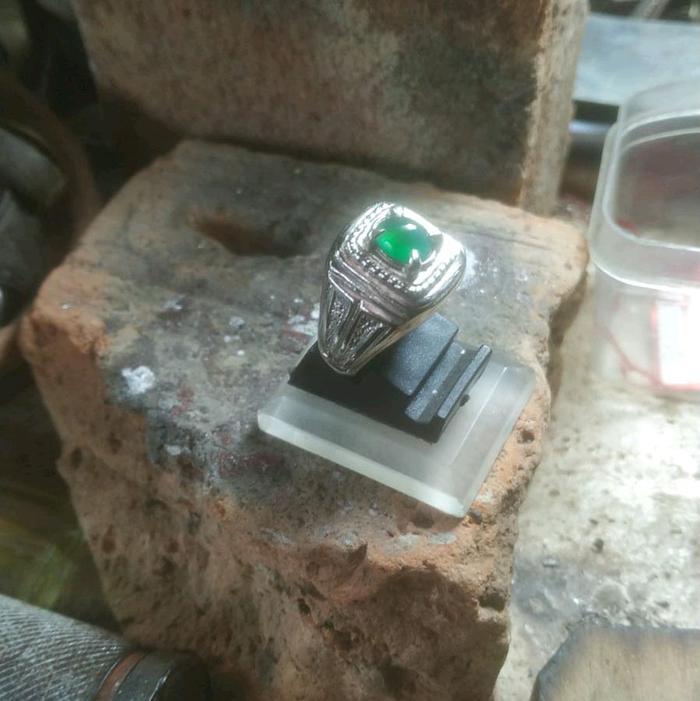 cincin batu bacan mini batu bacan