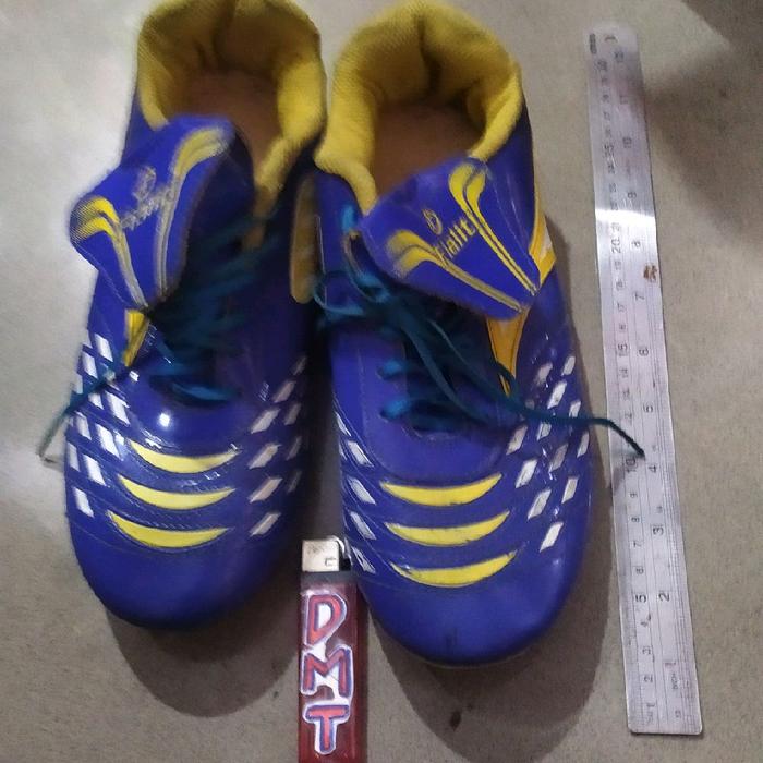 sepatu futsal fialiti no.39 panjang sol 26 cm _ second/bekas
