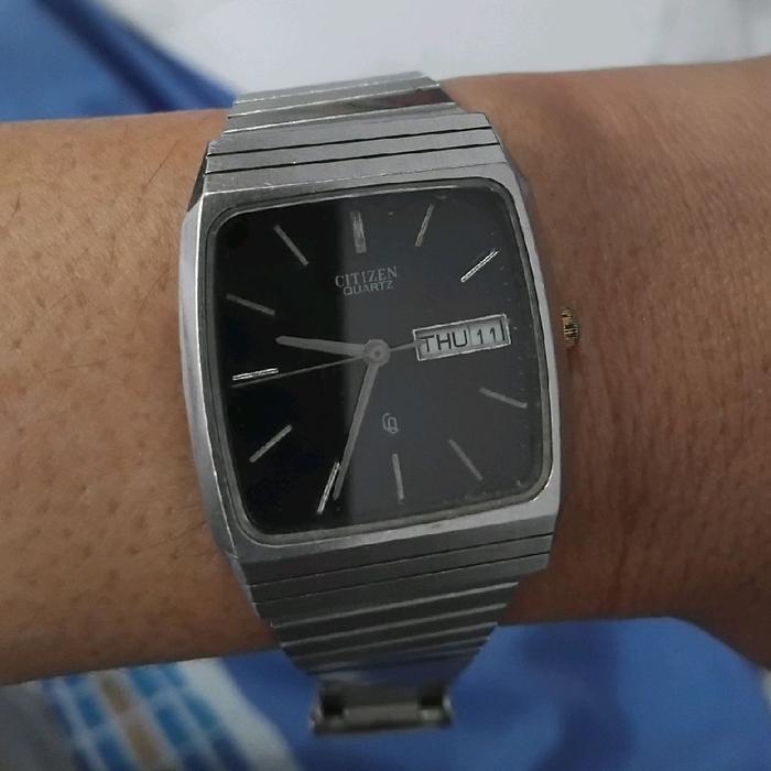 SOLD Citizen Jam Tangan Pria Tank Day Date Japan English Dengan Tampilan Hitam Elegan