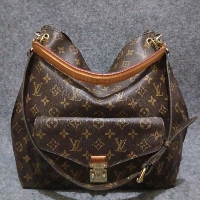 Preloved LV Monogram Metis Hobo 2014