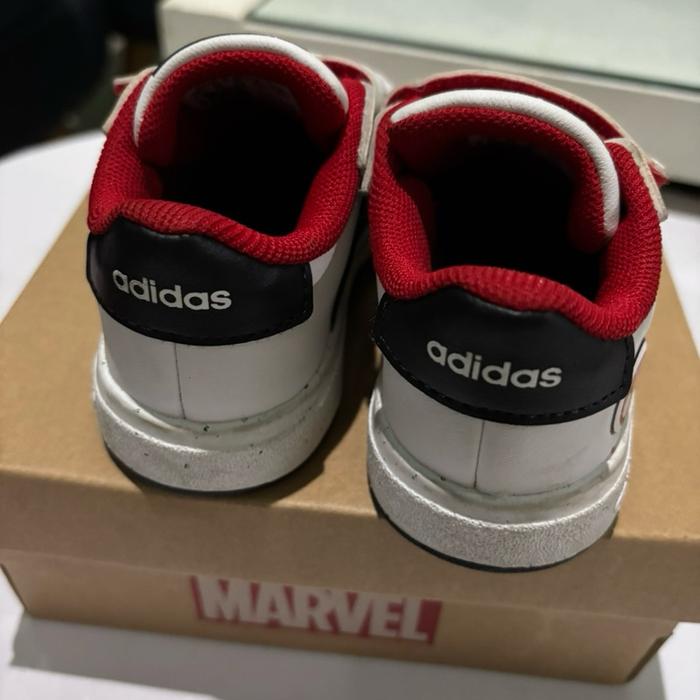 PL Sepatu Anak Adidas x Marvel