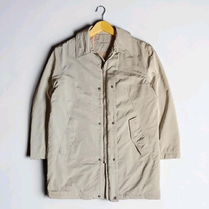 Jaket Parka GIVENCHY Beige Rare | Thriftshop