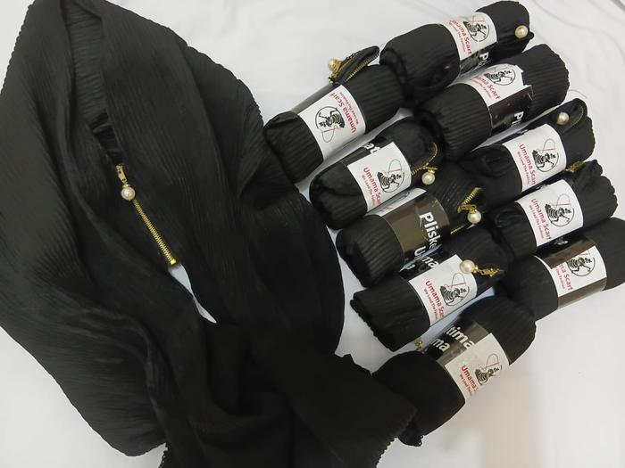 Pashmina Plisket Zipper Ceruti Hitam By Umama Scarf  New Arrival