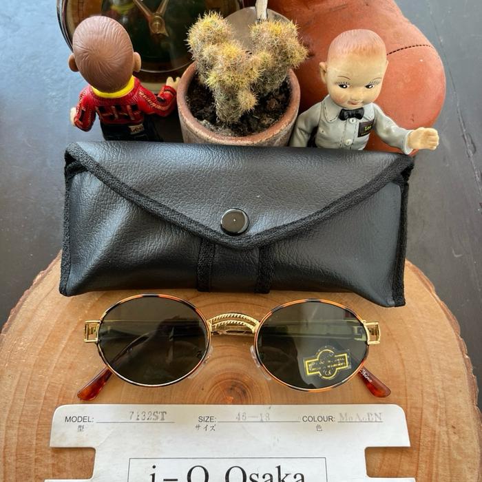 Vintage oval round sunglasses  70s/john lennon sunglasses Brand: Yalishi Made in China UV 400 protec