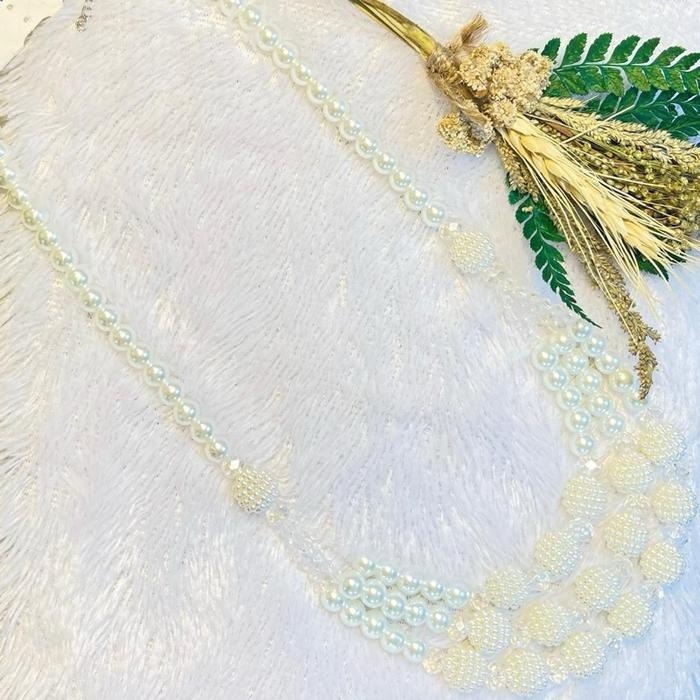Kalung mutiara 3 susun dan kalung mutiara 1 susun ada panjang dan pendek yg bisa diatur