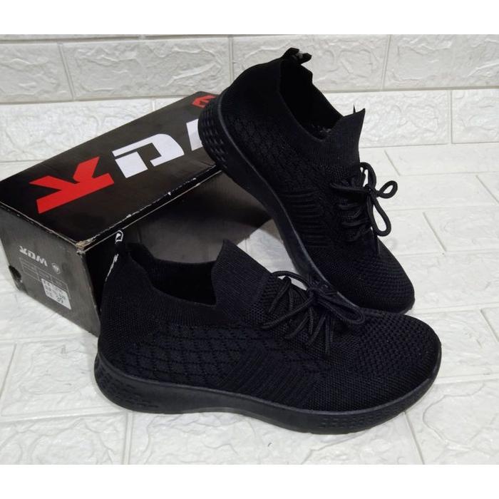 SEPATU RAJUT KDM IMPORT//SEPATU RUNNING//SEPATU SLIP ON WANITA//FULL BLACK.