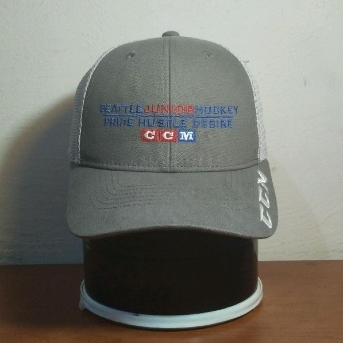 Topi CCM Junior Hockey Likenew