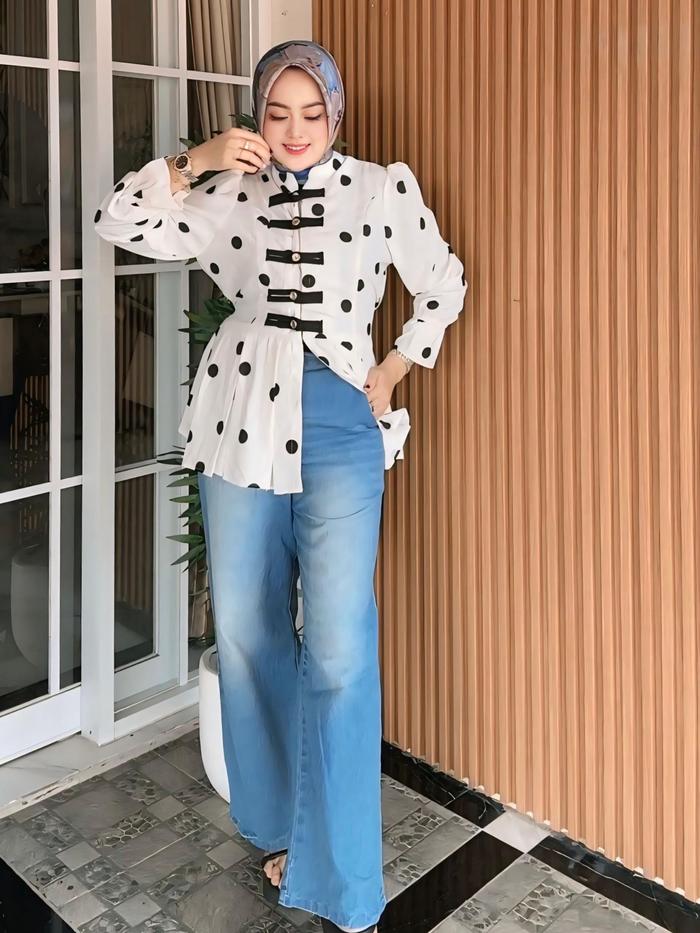 Ella Trendy Arumi Polkadot Elegan Set Celana Jeans
