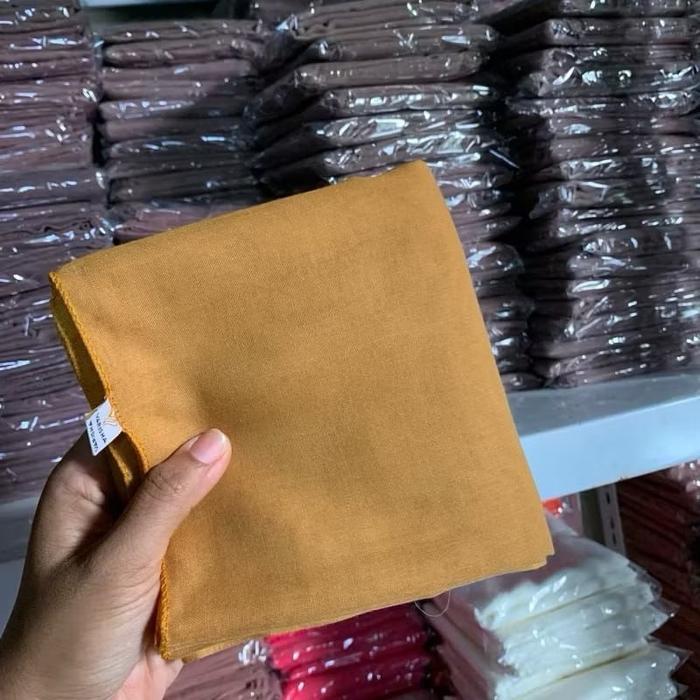 Hijab Segiempat Paris Jadul kuning kunyit paris jadul kunyit segiempat kuning kunyit