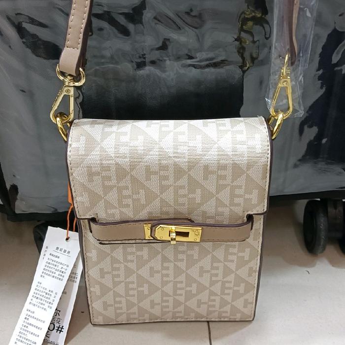 Tas hp motif elegan modis dan modern