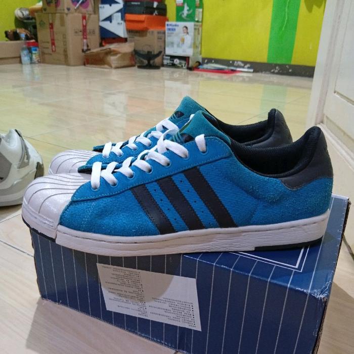 sepatu second original kasual Adidas superstar lite size 44 .
