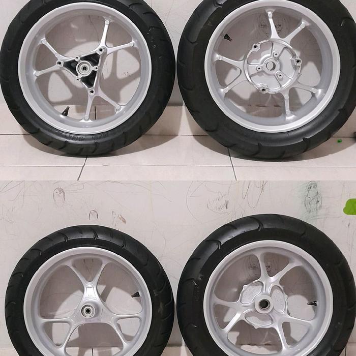 Ready. Velk Pelek standar original yamaha Nmax new V2. Pelek repaint warna silver lembayung. Ban mas