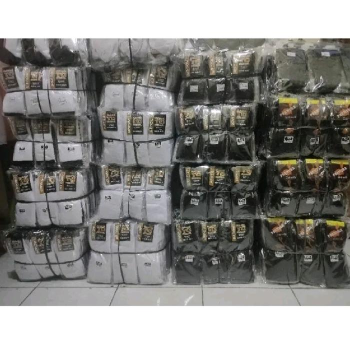 kaos kaki sekolah sd smp sma pramuka.hitam putih/hitam polos pramuka.3 pcs 13,5 k/3pcs 17,5k Pria