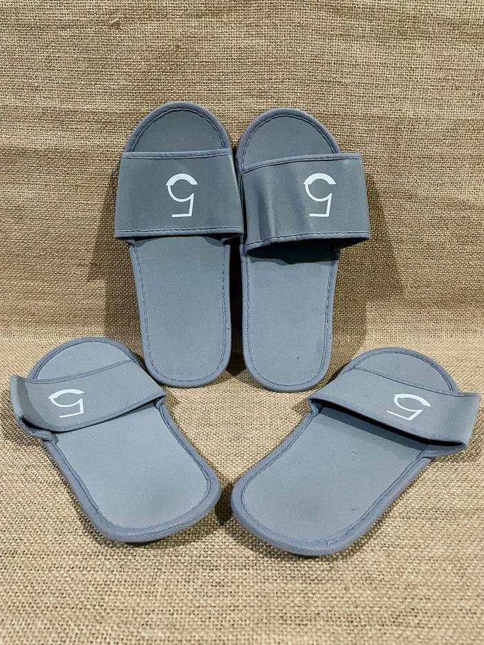 [Preloved] PARK 5 SIMATUPANG - 2 pasang Sandal Hotel Park 5 Simatupang (asli/ori)