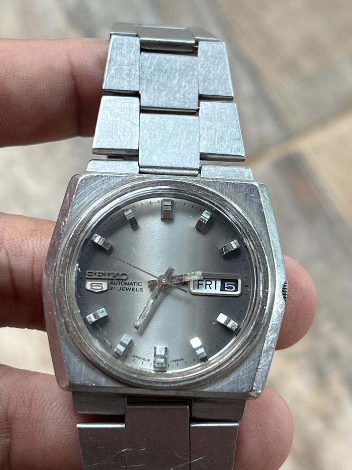 Jam tangan seiko cowok otomatic
