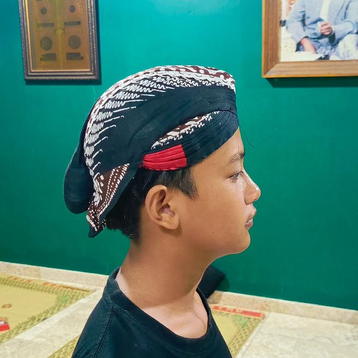 blangkon lipat Mataraman jogja, topi, kopyah, peci batik, adat Keraton, pakaian tradisional
