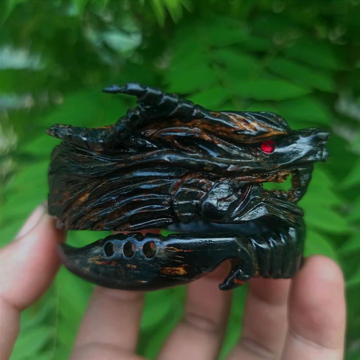 Gelang Akar Bahar Merah Natural Ukir Naga VS Kujang