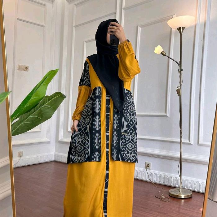 Anjani Store Abaya Kuning Hitam dengan Desain Elegan dan Nyaman untuk Penggunaan Sehari-hari Model T