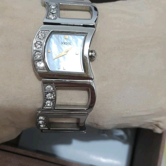 jam tangan wanita solvil titus