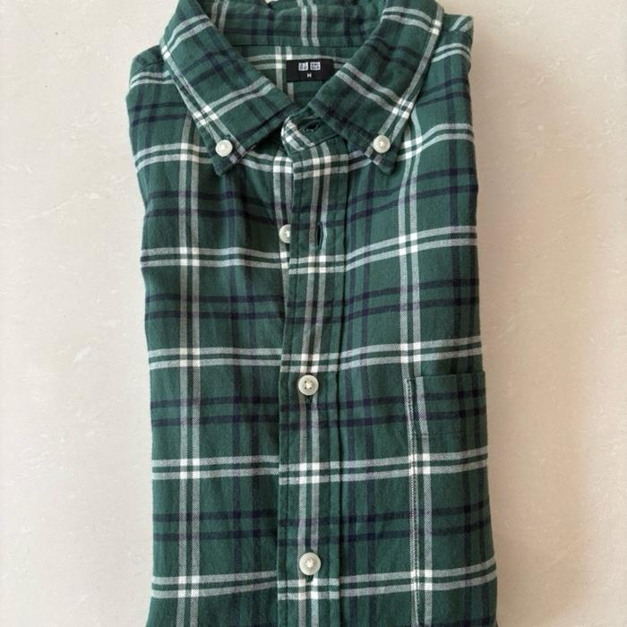 Bundle kemeja flanel kotak pria Uniqlo second 100% original 2pcs - M