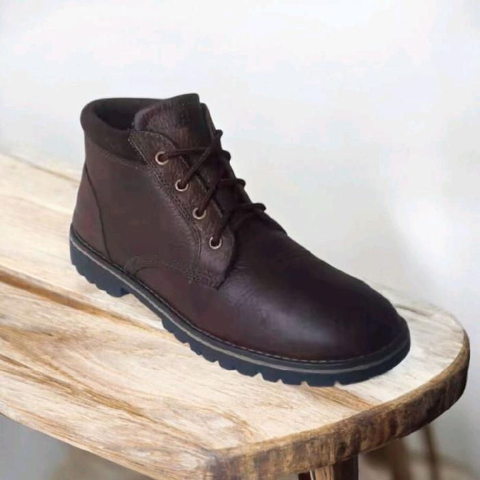 G.H Bass & Co. Bass-Luke Chukka Men's Brown Leather Boots
