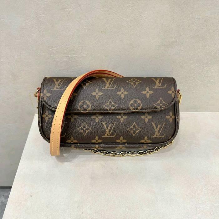 Louis Vuitton LV Ivy Monogram