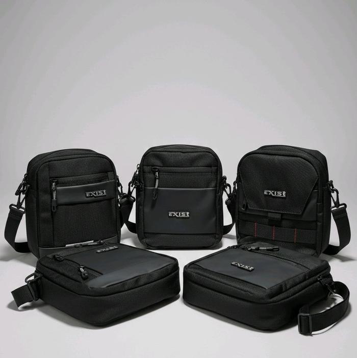 EXIST Tas Selempang Pria Wanita Hitam dengan Desain Minimalis dan Fungsi Multifungsi untuk Sehari-ha