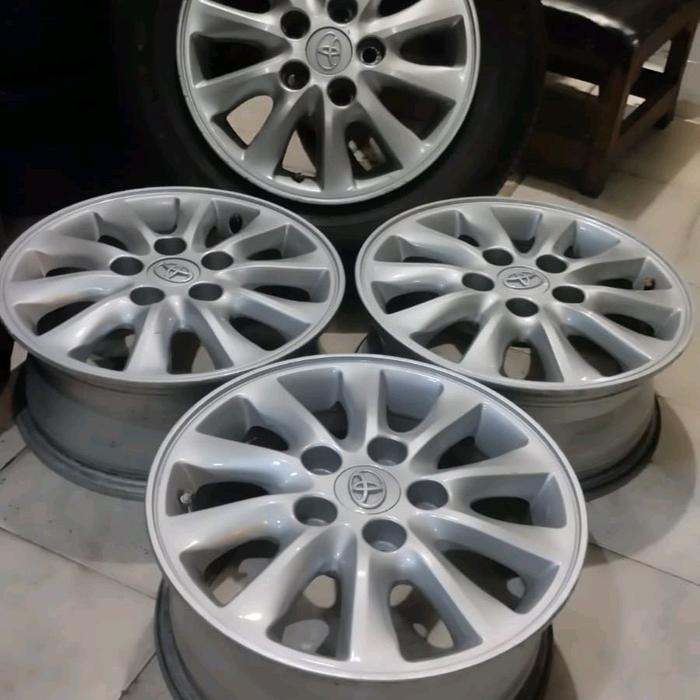 Velg oem inova Luxsuri r15 baut 5/114