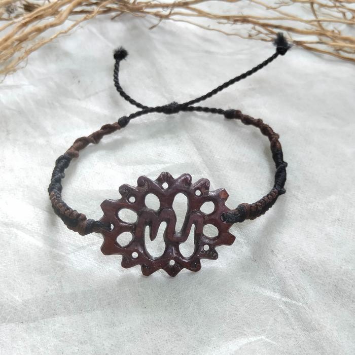 Gelang Kayu Aksara Jawa Ukiran Tangan Handmade Tribal Etnik Gelang Costume