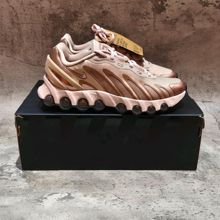 Sepatu N I K E W AIR MAX DN8 100% Original Resmi HF5509-900