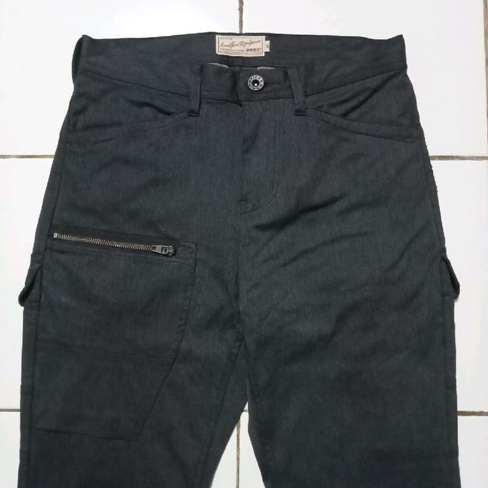 CELANA AVIREX (no alpha industries, ellesse, uniqlo)