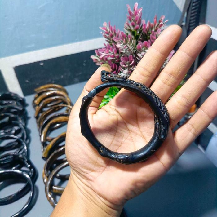 Gelang akar bahar ukir ular