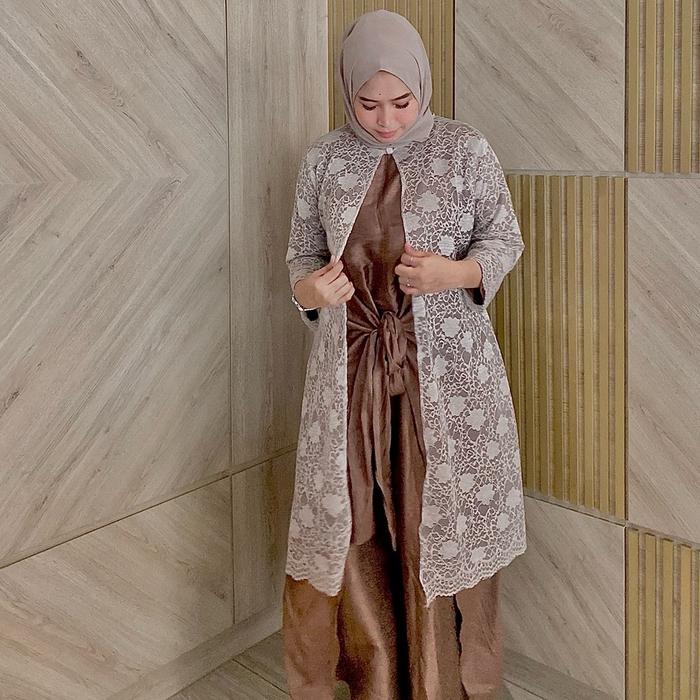 Outer brukat (coklat susu)
