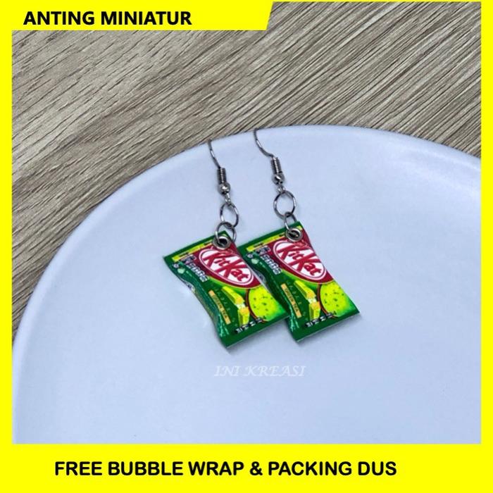 MINIATUR PRODUK ANTING KITKAT MATCHA GREENTEA